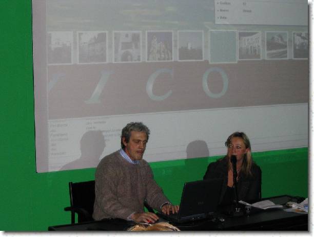 Clicca per scorrere le foto originali ingrandite